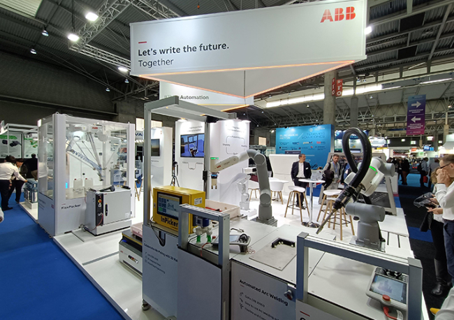 Foto ABB presenta las últimas novedades en automatización industrial en Advanced Factories 2023.